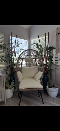 Wood chair