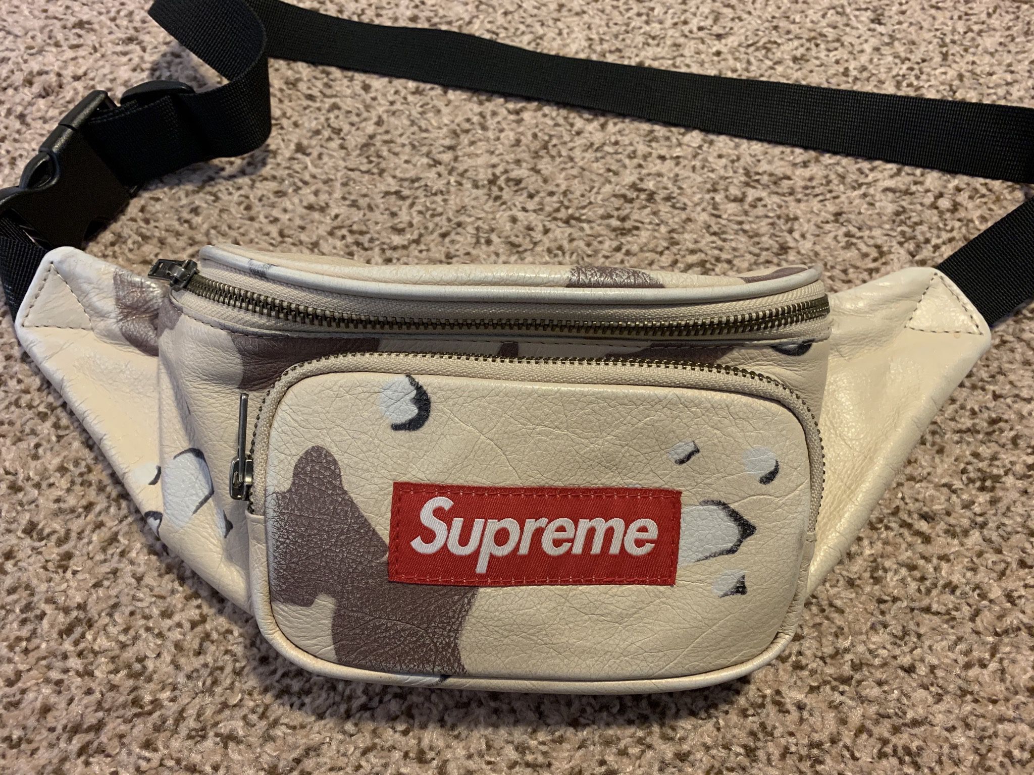 Supreme 17Ss Leather waist box logo bag