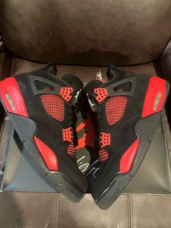 Nike air Jordan 4 retro Red Thunder Size 10