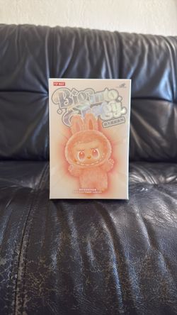 LABUBU Big Into Energy