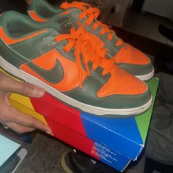 Nike Dunk Low Retro Miami Hurricanes