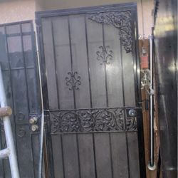 metal door 