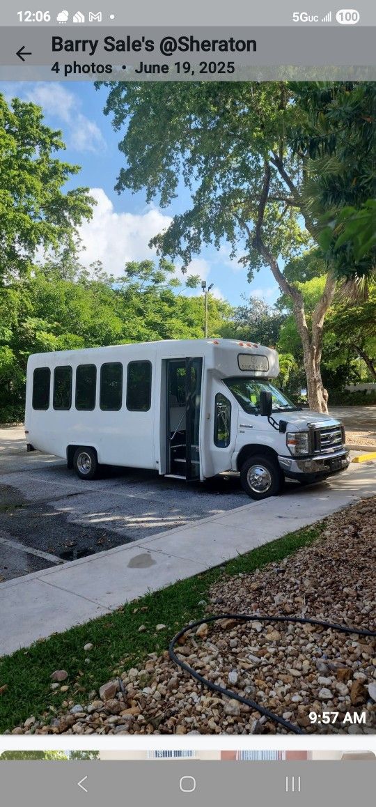 2012 Ford E250 Vans