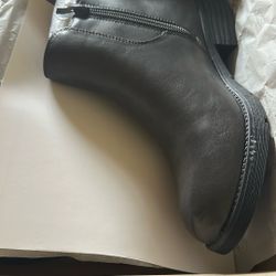 Women’s Bacia Ankle Boots Brand New 