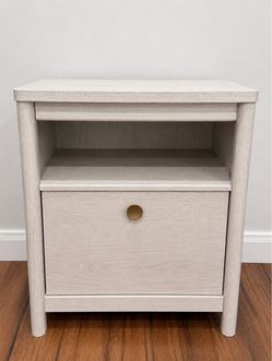 Nightstands (Set of 2)