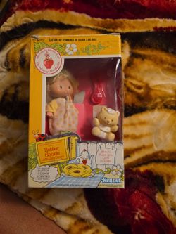 Butter Cookie with Jelly Bear Strawberry Shortcake Vintage doll