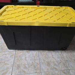 HDX 77 Gallon Storage Tote With Wheels