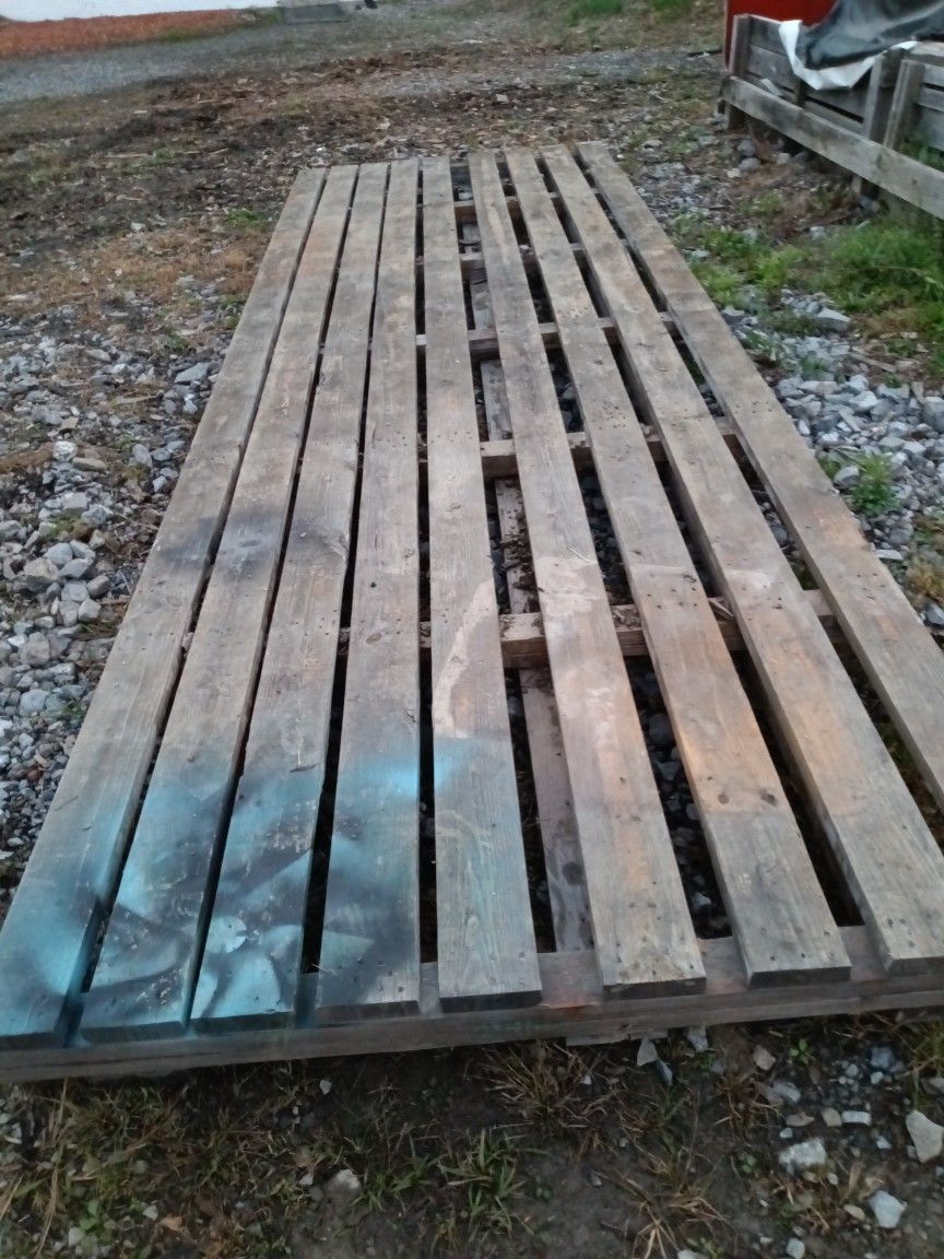 16'x5' Skid Used For Stacking Fire Wood