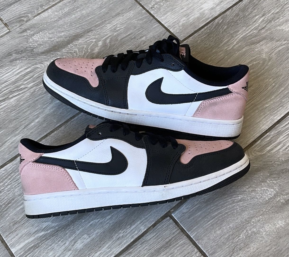 Jordan 1 Low Coral Size 9.5