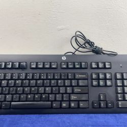 HP KB57211 USB DESKTOP PC US Keyboard P/N 672647-003- BLACK