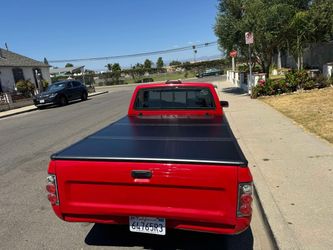 New Hard Trifold Cover 1(contact info removed) Toyota Tacoma 6ft