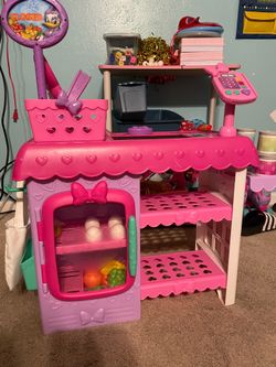 Minnie Mouse Market with Register