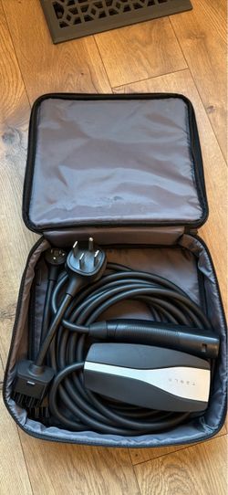 Brand New Tesla Mobile Connector Charging Kit with Case