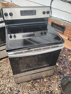 GE GLASS TOP RANGE