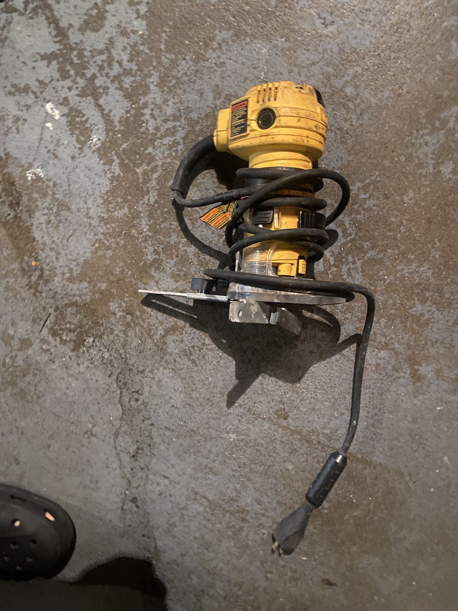 Corded Dewalt Variable Speed Compact Router.