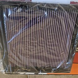 BMW  K&N 33-2428 air filter.  BRAND NEW
