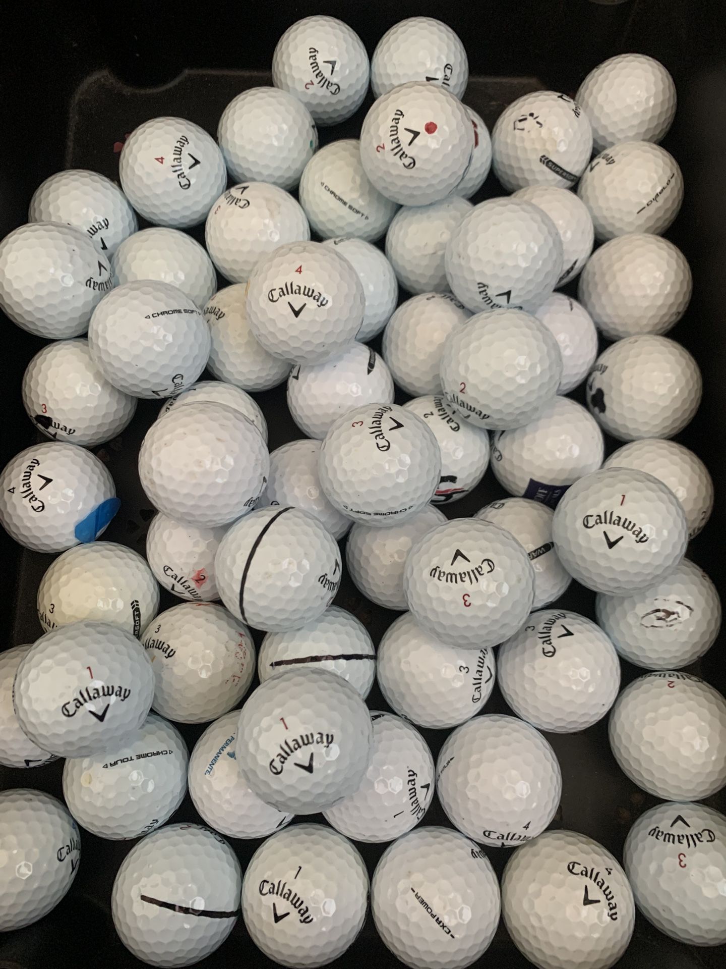 80 Golf Balls Callaway In Good Condition.