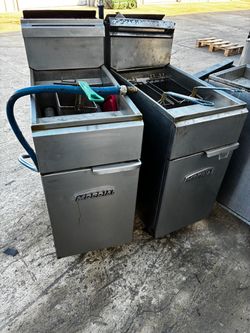 Lot of 3 gas fryers imperial 50 ponds