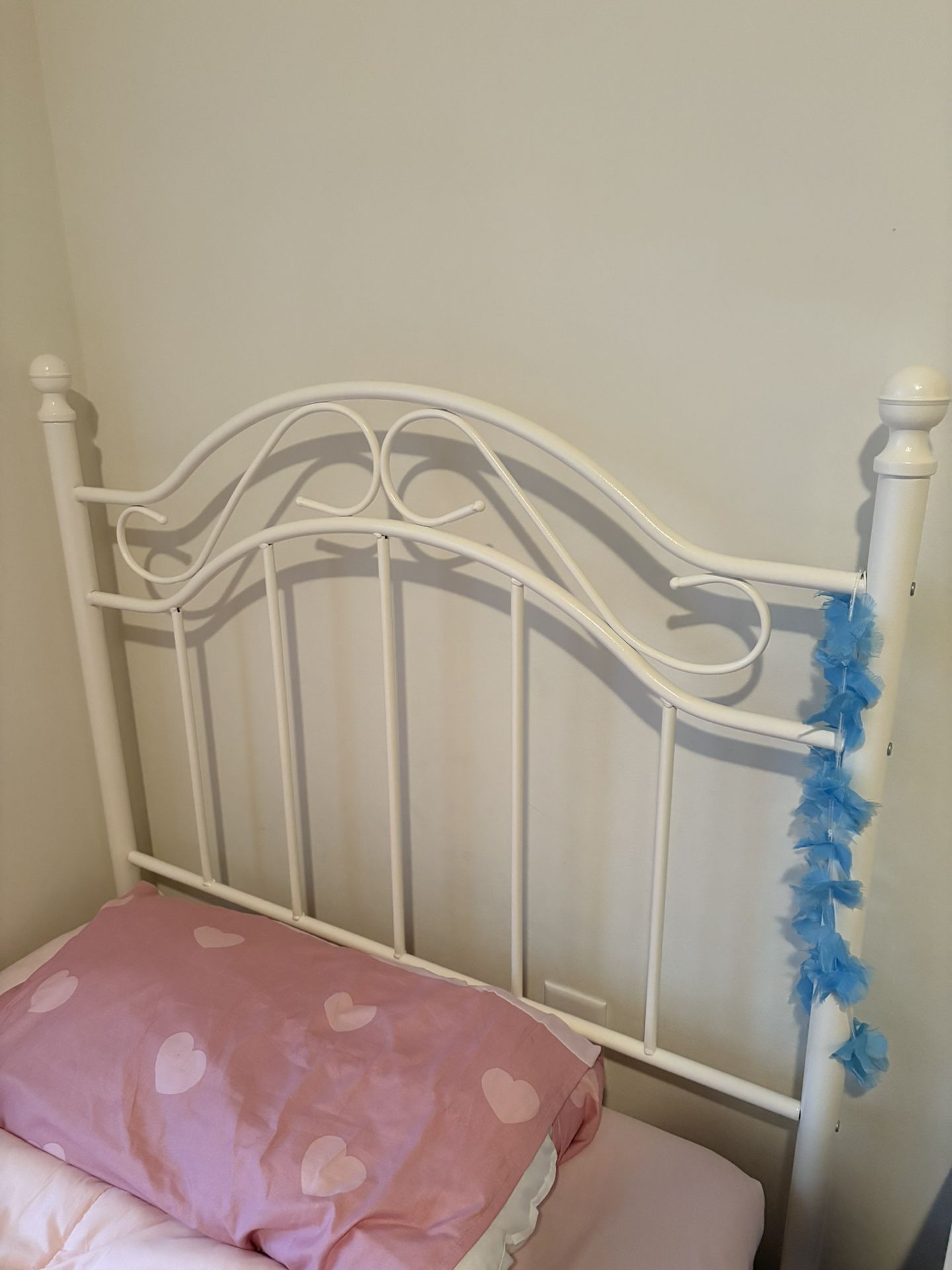 Twin Bed