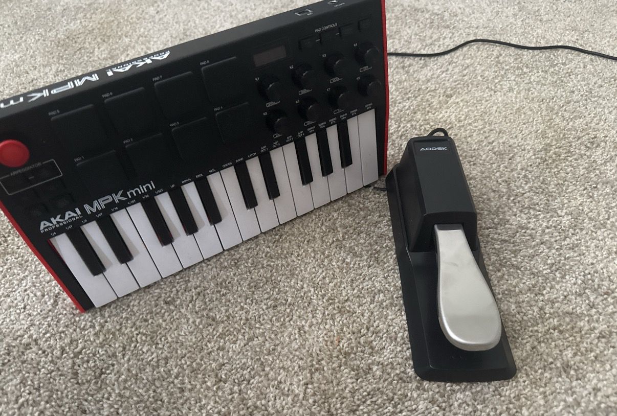 Akai MPK Mini + Sustain Pedal - Like New