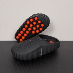 Nike Mind 001