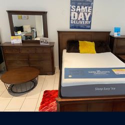 *Bedroom Special*---Sherry Stunning Queen Bedroom Sets---Now $999---Delivery And Financing Available🤝