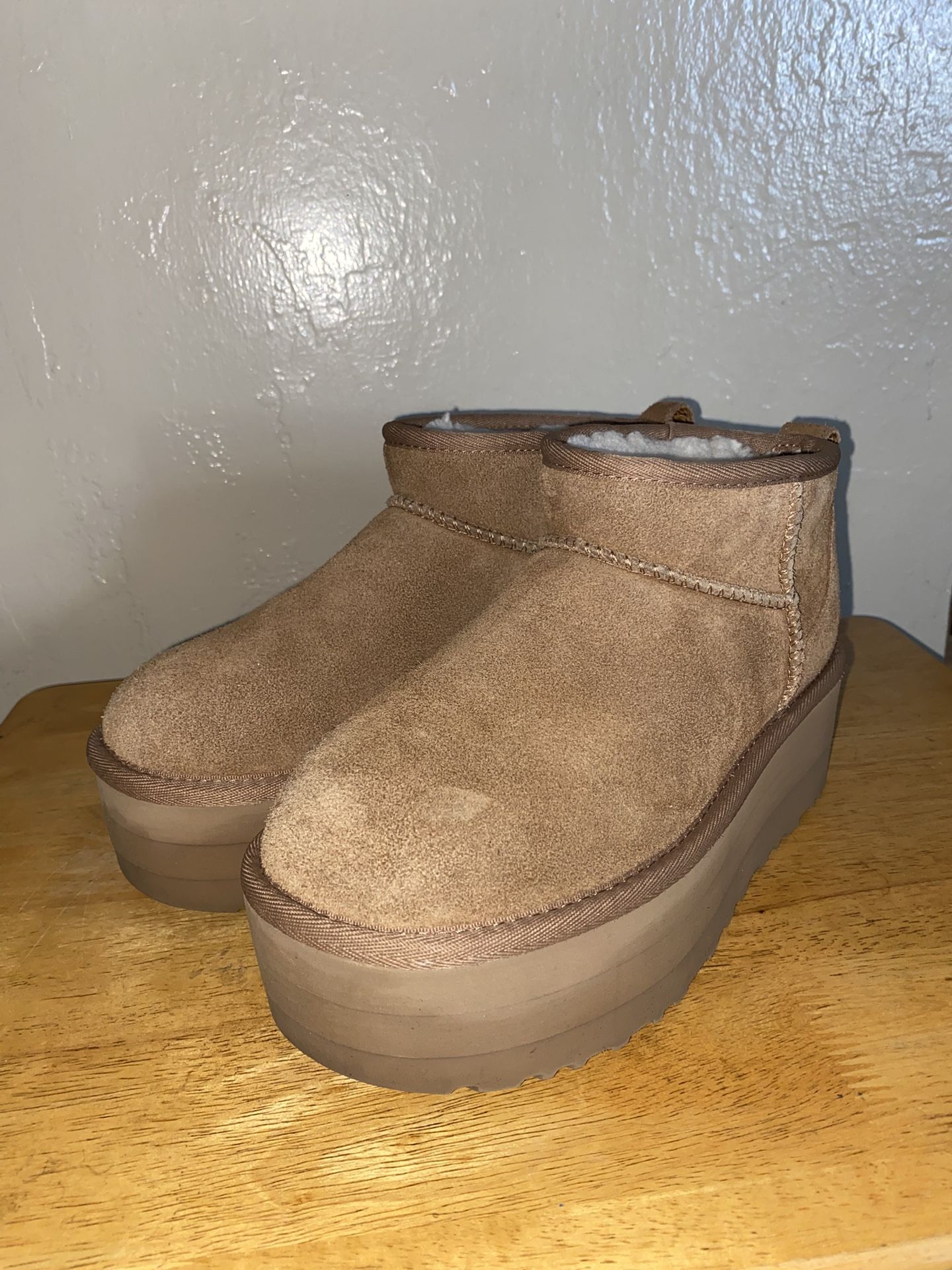 UGG Women’s Classic Ultra Mini Platform Boots