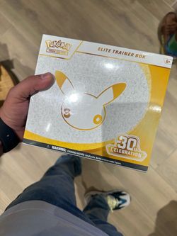Pokémon TCG 30th Celebration Elite Trainer Box