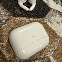 Apple airpods Pro 1st Gen