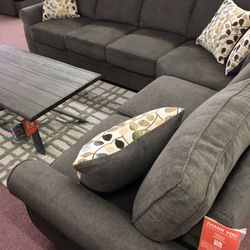 💥HUGE Blowout Furniture Sale!💥 Brand New Oversized Brown Sleeper Sectional W/ Accent Pillows Included! $50 Down Takes It Home Today!