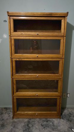 Glass cabinet