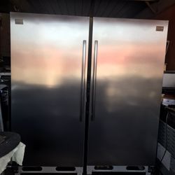 FRIGIDAIRE Professional Combo Refrigerator And Freezer 