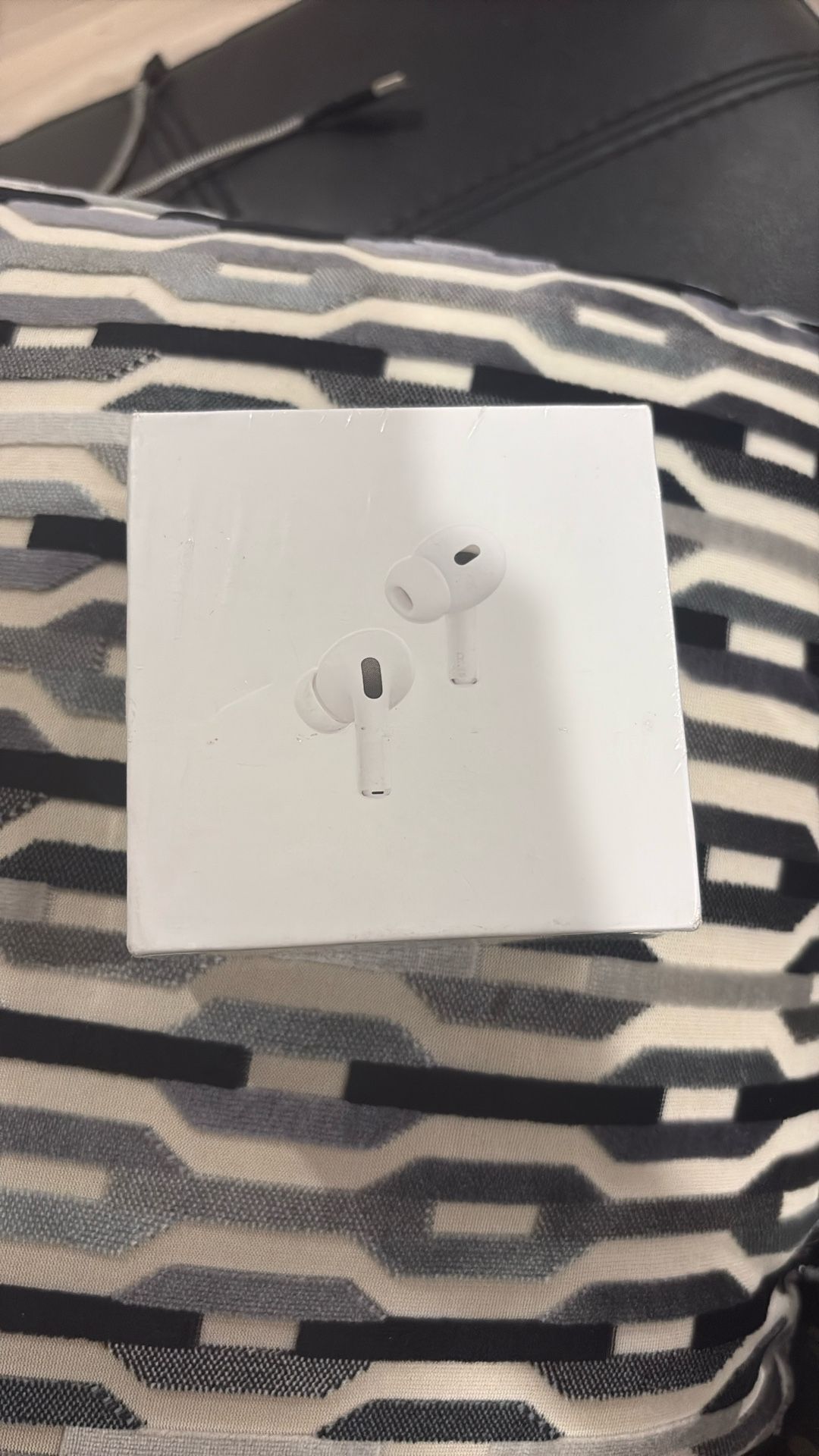 2nd General AirPods