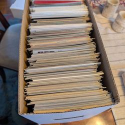 225 DC Comics And 175 Marvel Comics