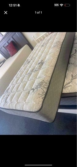 Twin mattress