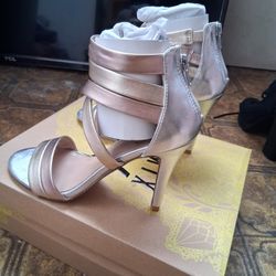 Size 6 Brand New 