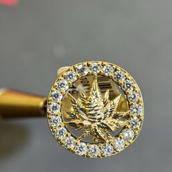 10K GOLD LEAF CZ RING
