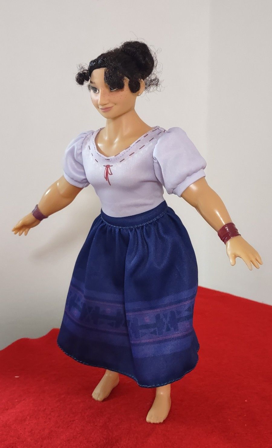Disney Encanto Luisa Madrigal Strong 12" Fashion Doll Replacement Gift