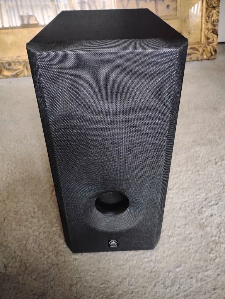 Yamaha SW-P201 Active Powered Subwoofer