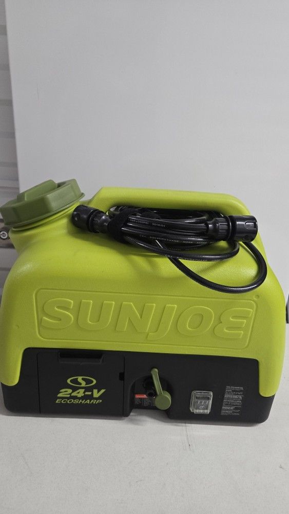 Cordless Power Sprayer Spray Your dog Your Car Your Sandy Feet