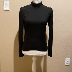 Womens’ Turtleneck [Size Small]