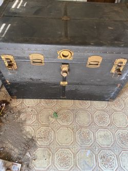 Vintage Chest