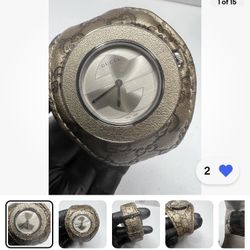 Authentic GUCCI TWIRL Red.129.4 Quartz Mint Ladies Watch