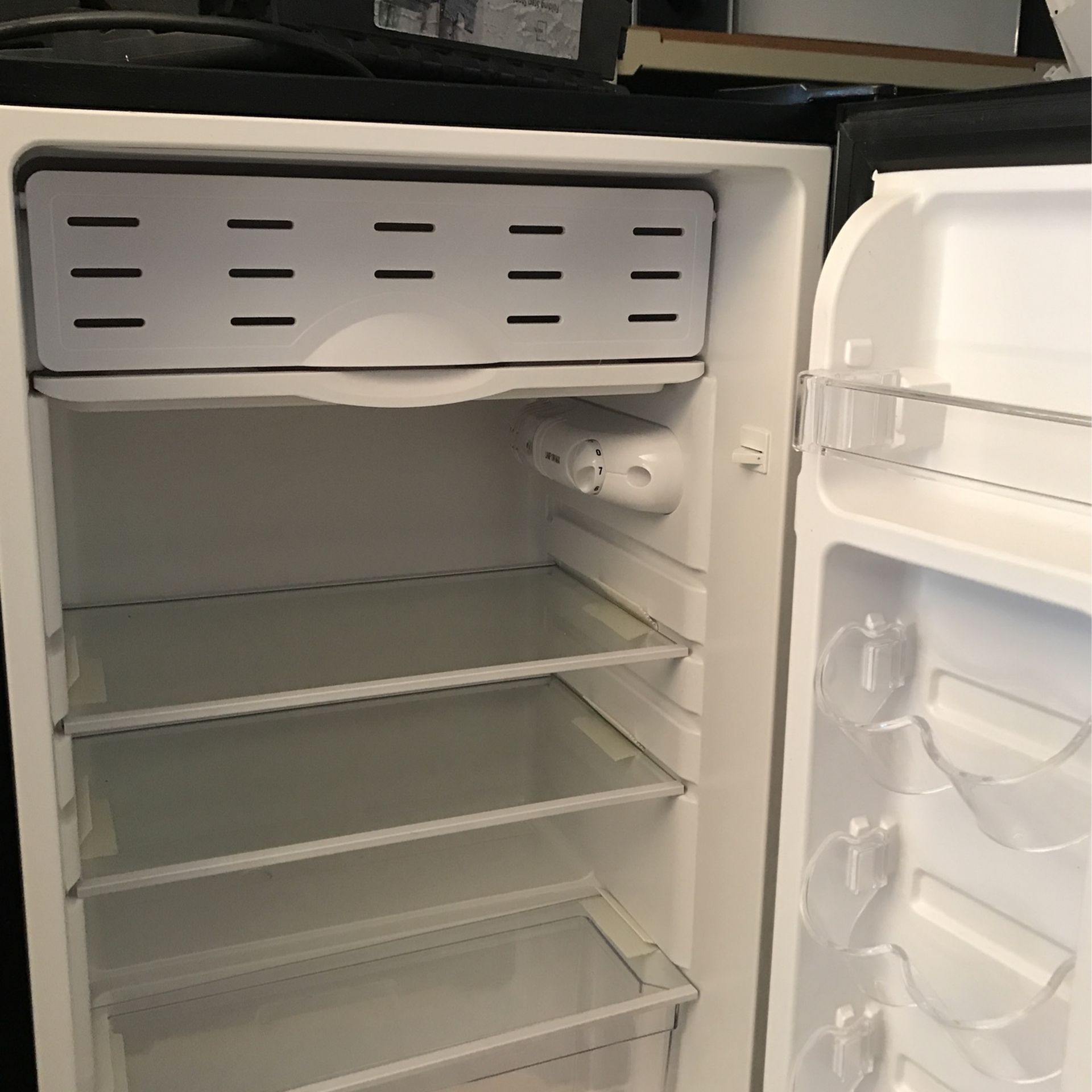 Magic Chef Small Refrigerator