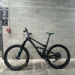 2018 Yeti SB5 Carbon Full Suspension Mountain Bike – Size Large