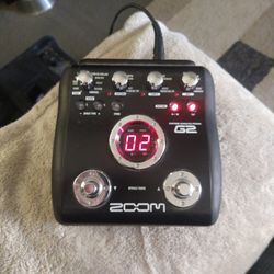 Zoom G2 Guitar Effects Pedal