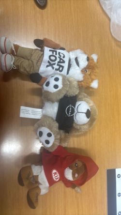 3  Mascots nice