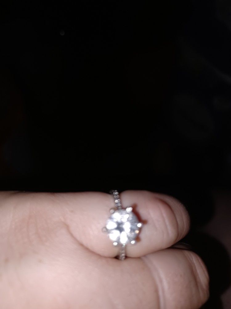 Nice Ring