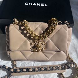 CC 19 Beige Real Leather Bag Size Small Authentic Is $6600