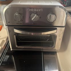 Cuisinart TOA-26 Compact Airfryer Toaster Oven, 1800-Watt Motor with 6-in-1  Functions and Wide Temperature Range, Large Capacity Air Fryer with 60-Min  for Sale in San Diego, CA - OfferUp